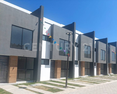 Venta De Casa Nueva, 3rec, Cuarto Tv+roof, Avenida 11 Sur, Puebla