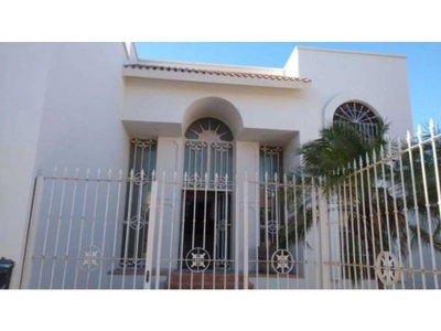 Casa Amplia en Venta con amplio jardín , Las Fuentes, Reynosa