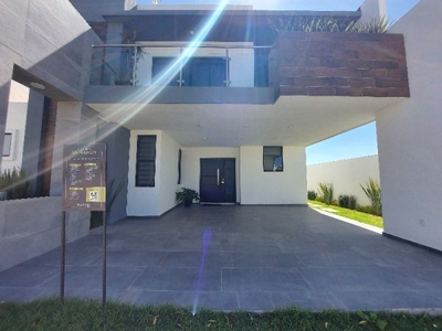 En venta casas en zona residencial Pachuca tratos directo
