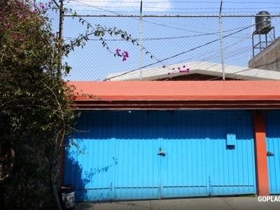 Casa en Renta en Miguel Hidalgo, Tlalpan. RCR-332 - 4 recámaras - 2 baños
