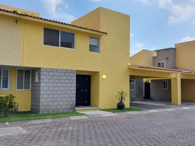 Casa en venta en Fraccionamiento Finca Real, Metepec