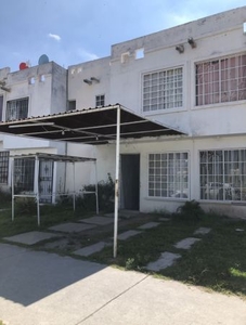 Casa en venta Fuentes de Balvanera, Guanajuato con Recamara en PB