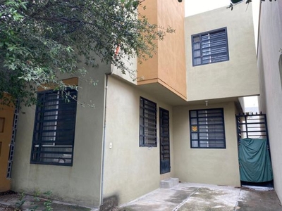 CASA EN VENTA SANTA LUZ ESCOBEDO NUEVO LEON