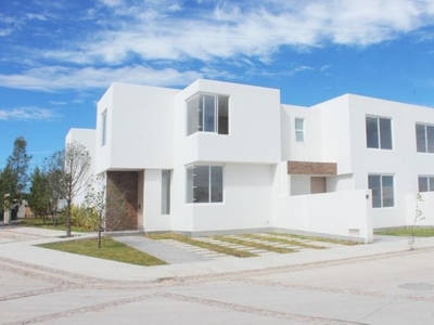 CASA NUEVA EN VENTA AL NORTE EN RESIDENCIAL/Z M6 LOTES 1 Y 2 (LUCY)