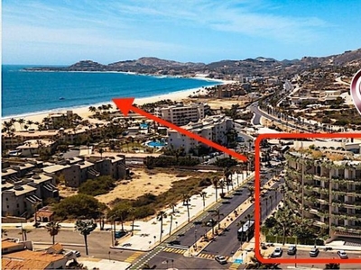 Departamento con jardín de 51 m2, 300 metros de la playa, alberca con vista al m