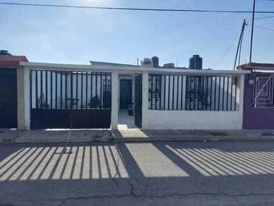 Se vende casa de 4 recamaras en Tultitlan Unidad Morelos 3a sección