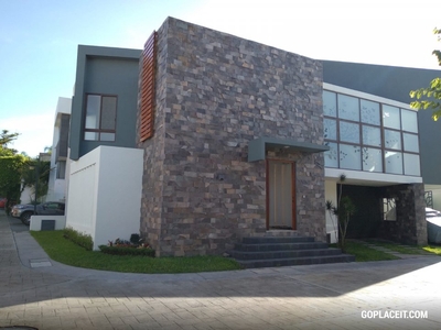 VENTA DE CASA EN CUERNAVACA MORELOS, VOLCANES