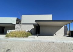 Moderna Nueva Casa en Venta en Lomas del Campanario Querétaro.
