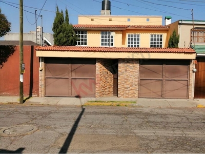 Venta Casa Plazas de San Buenaventura, Toluca, Mex.