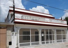 4 o mas recamaras en venta en fraccionamiento jardines de pensiones mérida