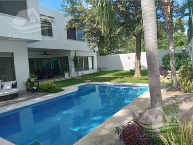 Casa en venta en Alamos Cancun B-ALRZ5566