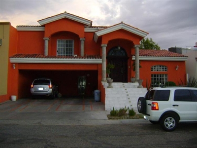 Casa en Venta en col. Racquet Club Hermosillo, Sonora