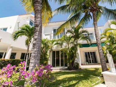 Casa venta en Marina Isla Dorada Cancún