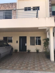 VENTA CASA FRACCIONAMIENTO ARBOLADA (PRECIO MAS BAJO) CANCUN