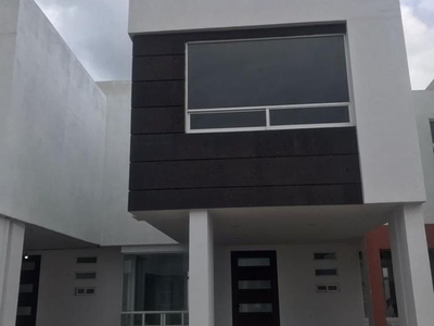 Casa en renta Calle Hermenegildo Galeana 500-670, Barrio La Concepción, San Mateo Atenco, México, 52105, Mex