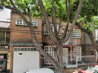 Hermosa Casa A La Venta En Santa Maria Insurgentes, Fantastico Remate Bancario