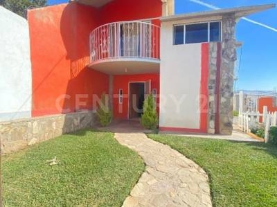 CASA EN VENTA EN MANEADERO PARTE ALTA CON VISTA A LA CIUDAD