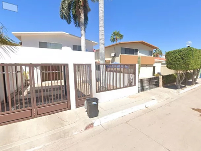 Casa Economica De Remate En Lomas De Miramar Guaymas Sonora.- Ijmo3