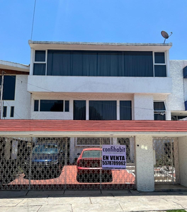 Casa En Venta En Circuito Juristas, Ciudad Satélite, Naucalpan