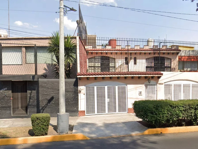 Oportunidad De Adquirir Casa En Col. Educación, Coyoacán. ¡ Inversión De Remate Bancario !