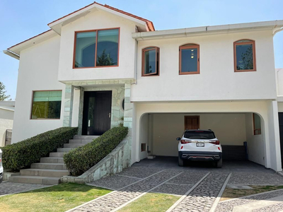 Preciosa Residencia En Venta En Cacalomacan