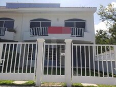 3 cuartos, 266 m casa en venta en cancun s.m. 17 zona centrica a 5 min zona