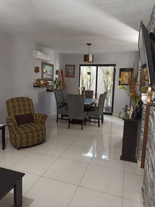 Casa En Venta Col. Residencial Aviana, Gral Escobedo, N.l.