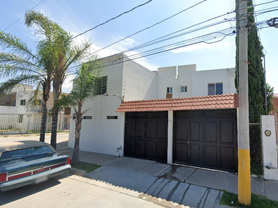 Casa En Avenida Oxigeno Condado Plus Guanajuato*** Hre