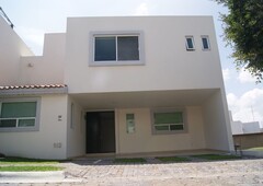 casa en venta clúster 888 lomas angelopolis - 4 recámaras - 5 baños - 285 m2
