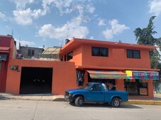 casa en venta con 2 locales comerciales