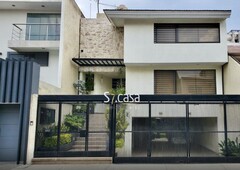 Casa en venta, en fraccionamiento cerrado con parque y vigilancia. NO INCLUYE MUEBLES, El Parque de Coyoacán