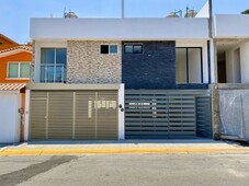 casa nueva en venta en zona bellavista satélite con roof garden para estrenar - 2 recámaras - 3 baños