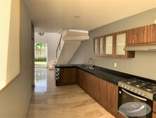 en venta, casa loft con jardin en lomas iii - 2 baños - 136 m2