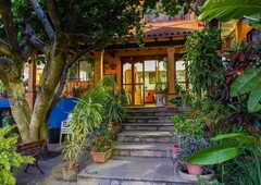 en venta, hermosa casa de dos plantas estilo colonial, tinguindin, cuernavaca - 4 recámaras - 332 m2