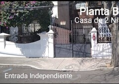 planta baja de casa de 2 niveles . excelente