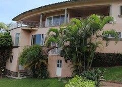 casa, residencia en venta en limoneros cuernavaca - 4 habitaciones - 6 baños - 688 m2