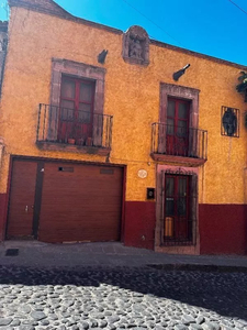 Casa En Venta Para Remodelar, San Miguel De Allende, 2 Recamaras, Sma6072