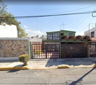 Casa en venta con excelente ubicacion en jardines de san Manuel Puebla