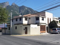 CASA EN VENTA EN LAS BRISAS