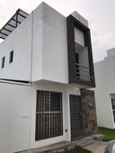 en venta, casa en condominio con propio jardin en zapata morelos - 3 recámaras