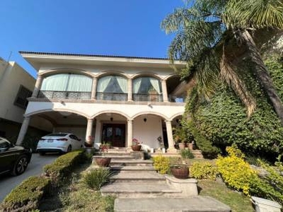 CASA EN VENTA EN ESQUINA , SAN PEDRO GARZA GARCIA