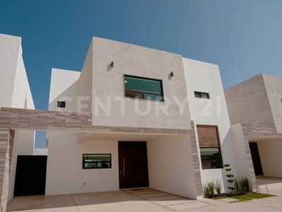 Casa nueva en venta, equipada. La Toscana Residencial, Senderos, Torreon