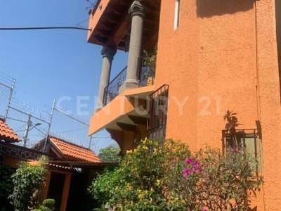 Casa en venta col Las Granjas, Cuernavaca; estilo Cuernavaca.