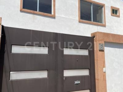 Casa en Venta en 1ra Cerrada Valle Verde, Valle del Paraíso, Tlalnepantla de Baz