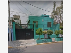 Doomos. Casa uso de suelo comercial 5 recamaras, Estacionamiento En Remate! San Andrés Azcapotzalco CDMX-SMP