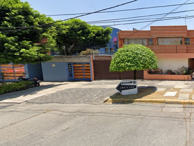 Casa En Venta, Ubicada En Ciudad Satélite Naucalpan Edomex, Remate Bancario
