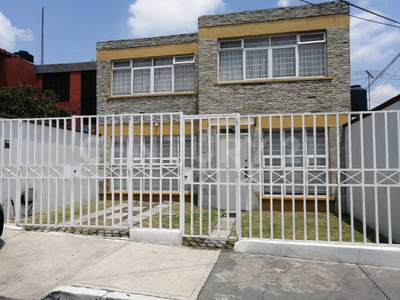 El Mirador / Naucalpan: Casa Remodelada En Renta