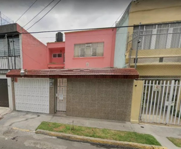 Magnifica Casa A La Venta En Gustavo A. Madero, Fabuloso Remate Bancario