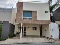 ofrezco casa en venta en cumbres elite 1er sector