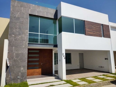 *VENDO CASA EN ZEREZOTLA $4,980,000 CON 4 RECÁMARAS UNA EN PLANTA BAJA JARDIN